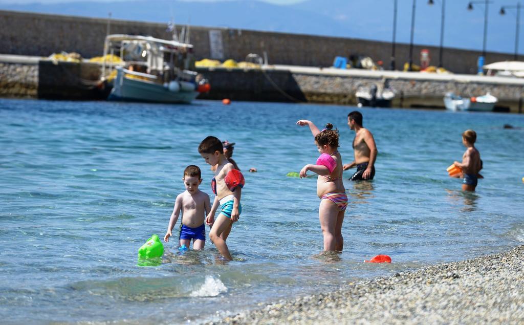 Ilia Mare Hotel Exterior foto