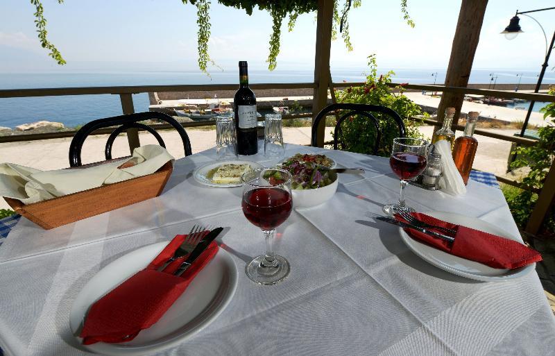 Ilia Mare Hotel Exterior foto
