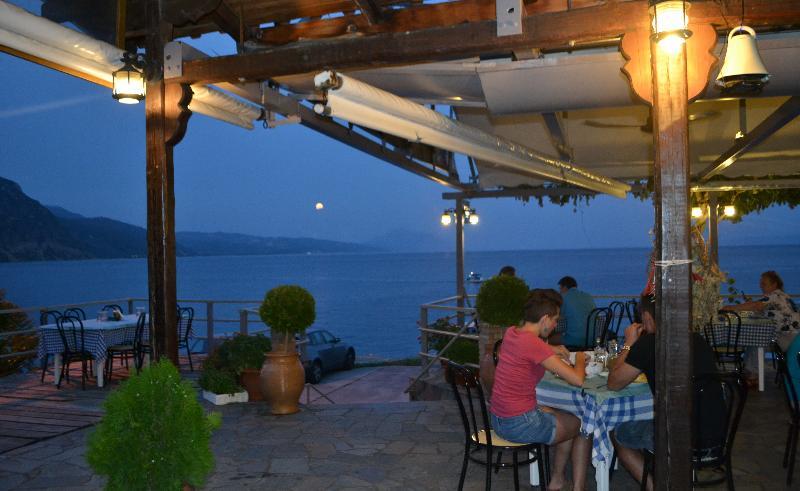 Ilia Mare Hotel Exterior foto